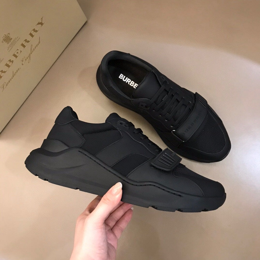 B*URBERRY SHOES